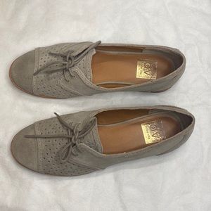 DV by Dolce Vita Women’s Taupe Gray Suede Lace-Up Oxford Shoes Sz 8